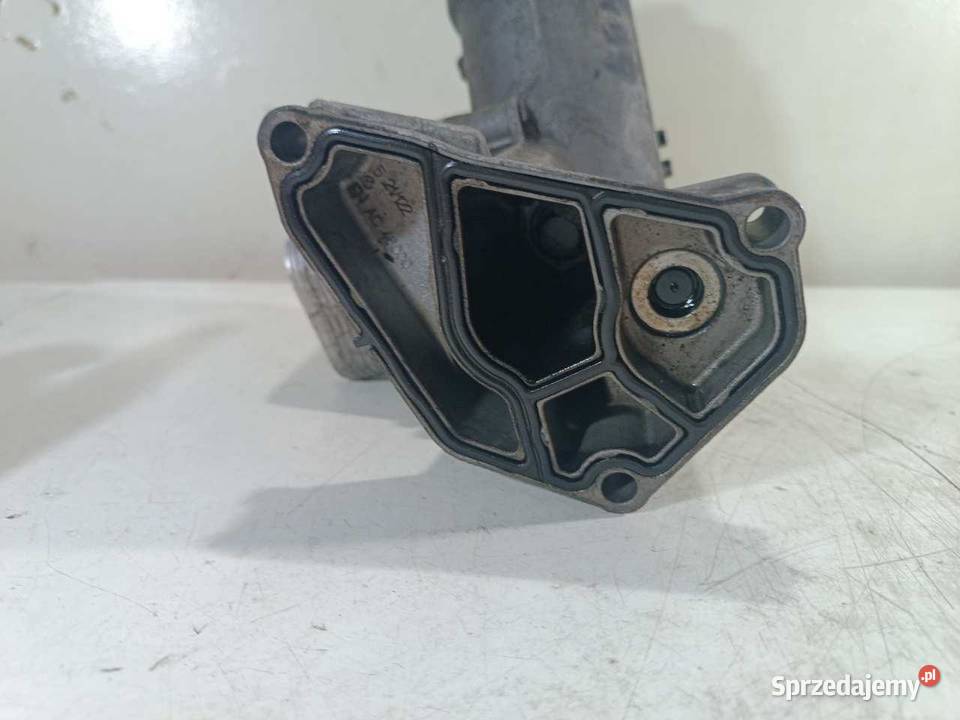 OBUDOWA FILTRA OLEJU CHŁODNICZKA BMW E90 20 D osobowe sprzedam
