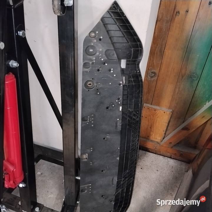 Absorber zderzaka przód Audi A4 B9 Avant Zderzaki Zbąszyń