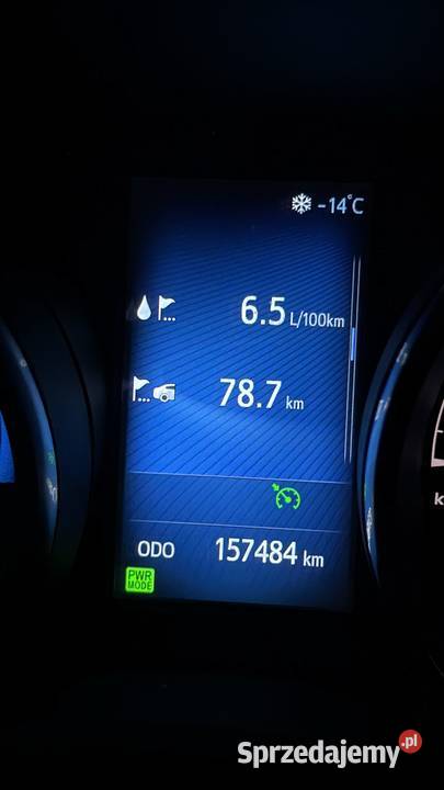 Toyota auris 18 hybryda panorama Radom