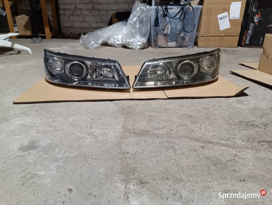 Lampy Reflektory Przód Komplet Lewa Prawa Lampy przednie Mrowino sprzedam