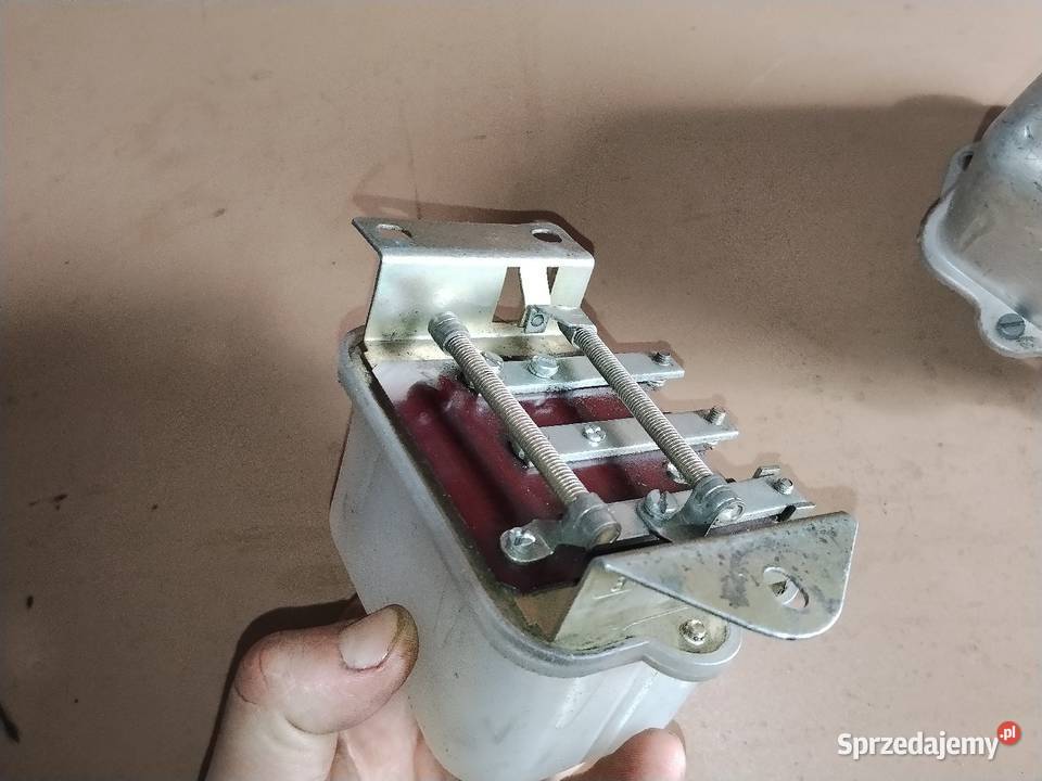 Ursus C330 regulator prądnicy Stalowa Wola
