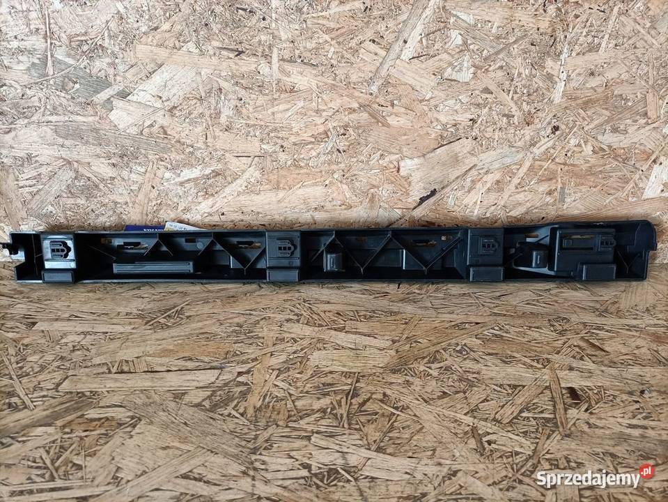 VOLVO S60 V60 ŚLIZG LISTWY PROGOWEJ PRAWY Pleszew sprzedam