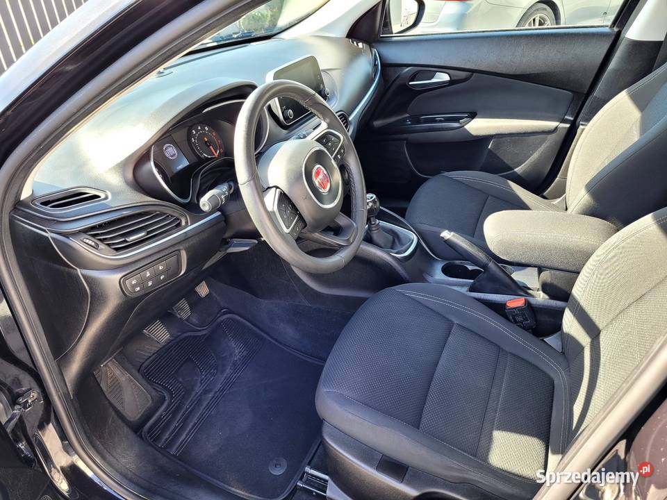 Fiat Tipo 14 Tjet Lounge 2020 nieuszkodzony