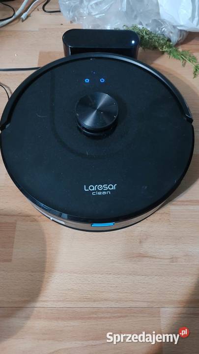 czarny robot sprzątający leresar mars01 Książ Wielkopolski