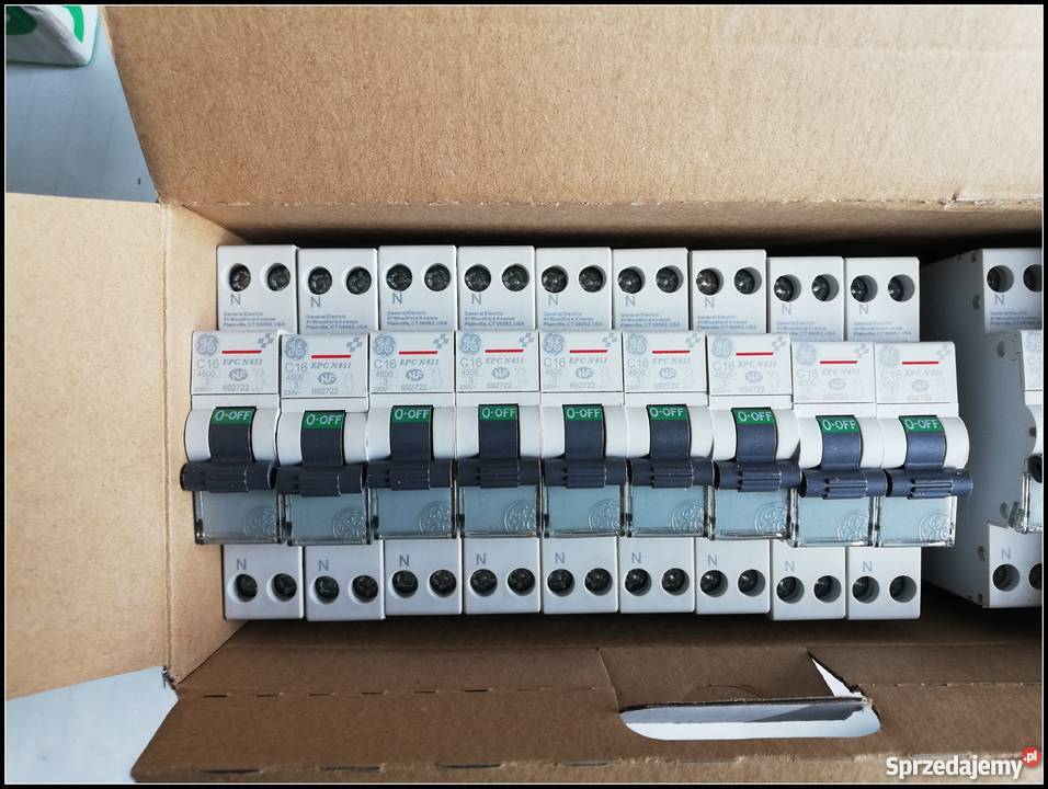 Wyłącznik nadrpądowy C16 Unibis EPC N451 230V GE Dąbrowa Górnicza