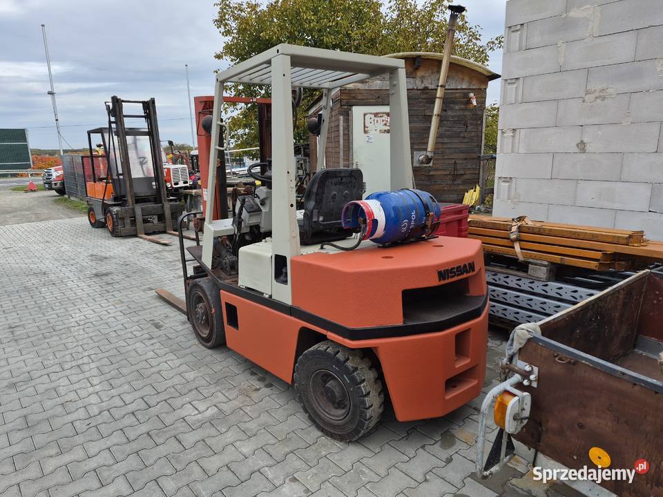 wózek widłowy Nissan 25 gazowy Brzesko