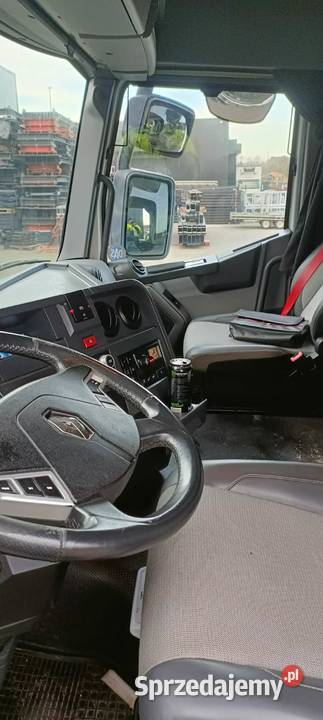 Dwa Renault T460 10800cm3 Lublin