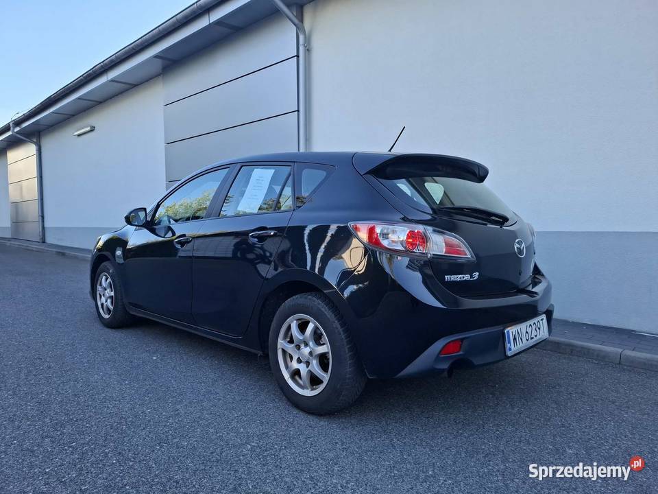 Mazda 3 16 benzyna niski przebieg Szwajcaria mazowieckie