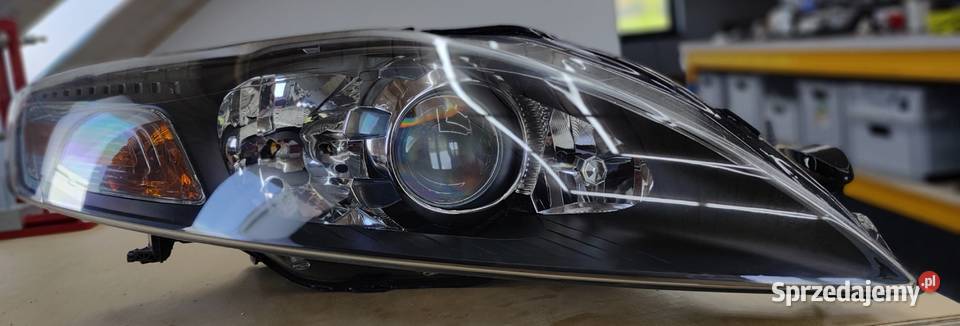 Reflektory Ford Mondeo MK4 H7 skrętne czarne osobowe Kielcza sprzedam