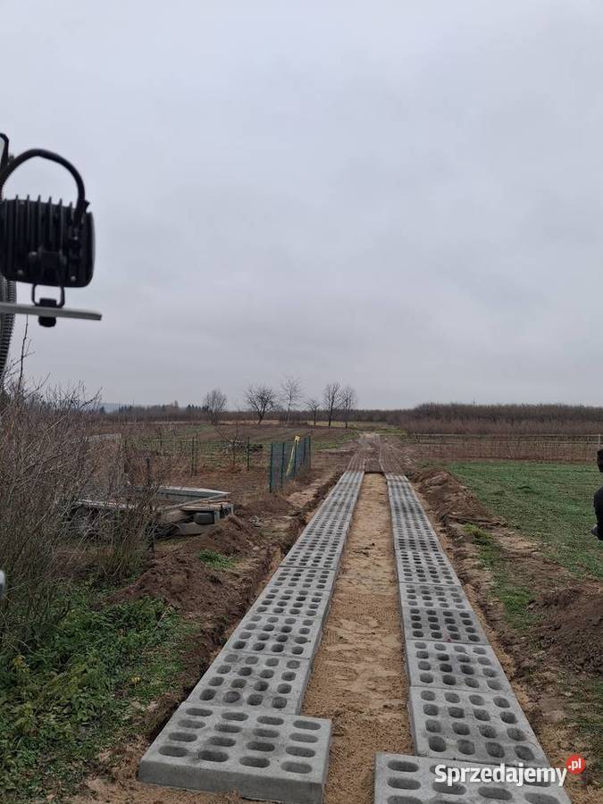 Usługi koparką minikoparką koparkoładowarką Świdnik