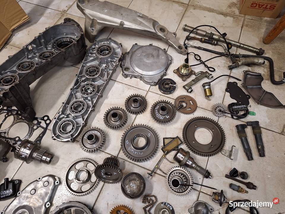 Suzuki Burgman 650 k5 silnik części dekiel tryb Jelenia Góra sprzedam