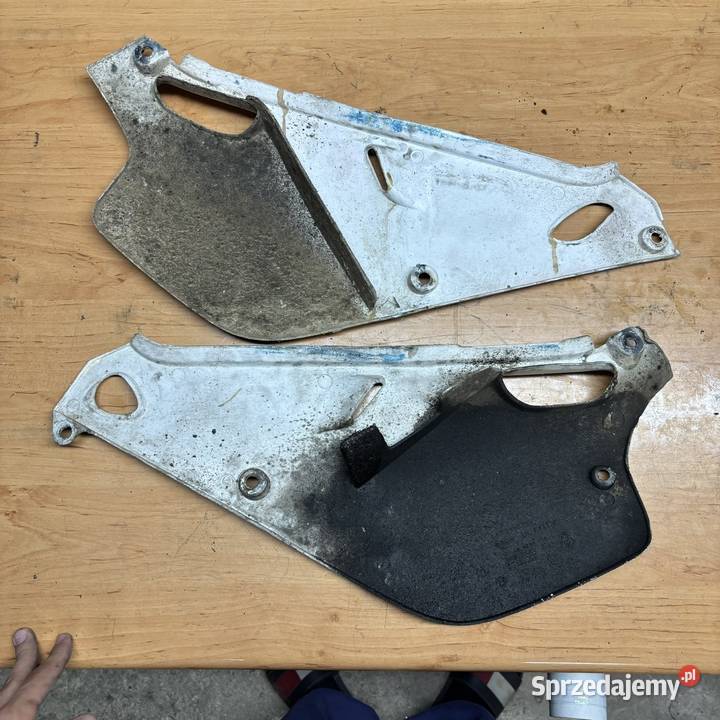 Boczki tylne plastiki Yamaha YZ 80 85 Bielawa