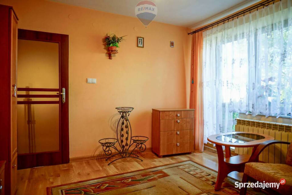 Dom 153m2 na zadbanej działce 2300m2 w Zawadach asfalt