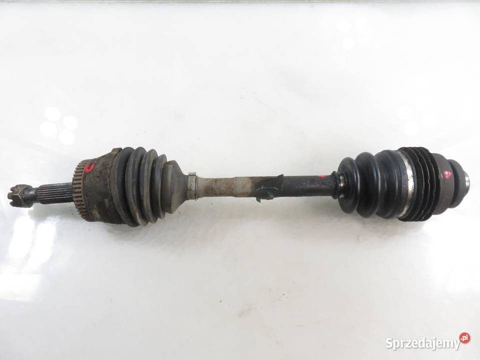 PÓŁOŚ PRAWA PRZEDNIA HYUNDAI TUCSON I 20 CRDi Motoryzacja