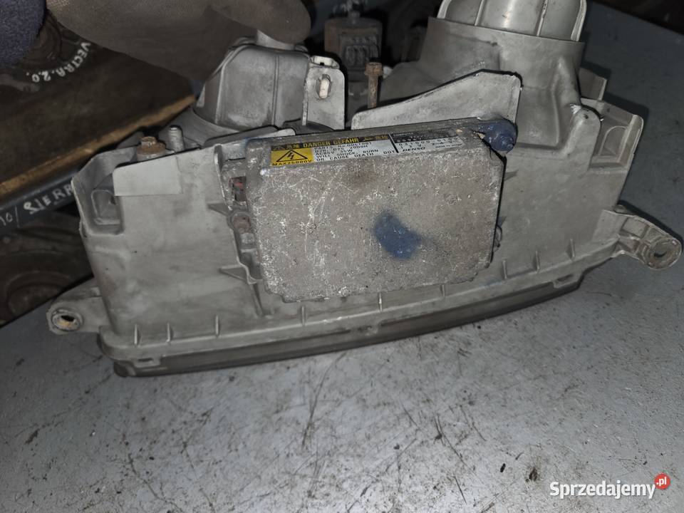 Lampy przednie Xenon Lexus LS 400 mazowieckie Łagów