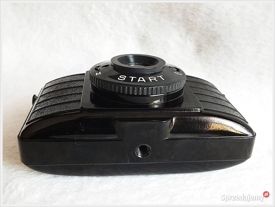 POUVA START Czarny aparat bakelitowy z lat Żary