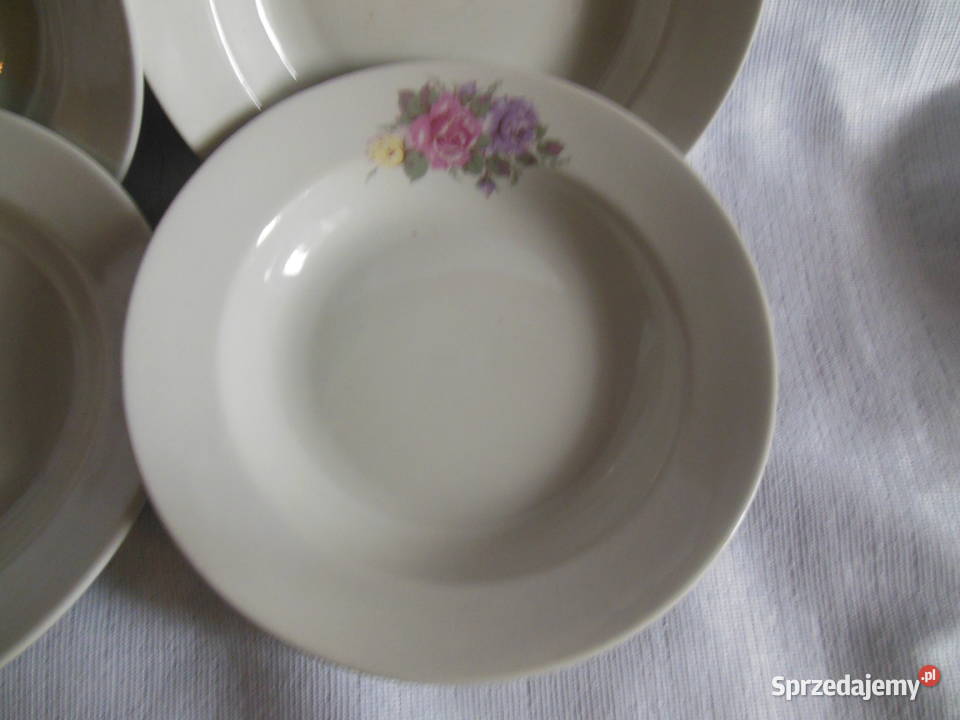 Talerze głębokie w różyczki PRL 4