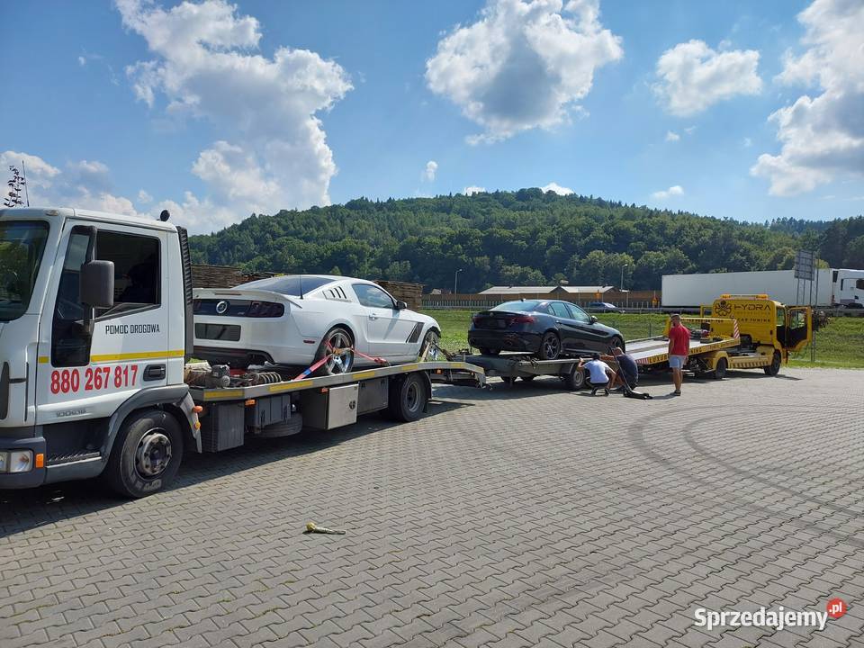 Laweta SIEPIETNICA Pomoc Drogowa transport Pomoc drogowa i holowanie usługa