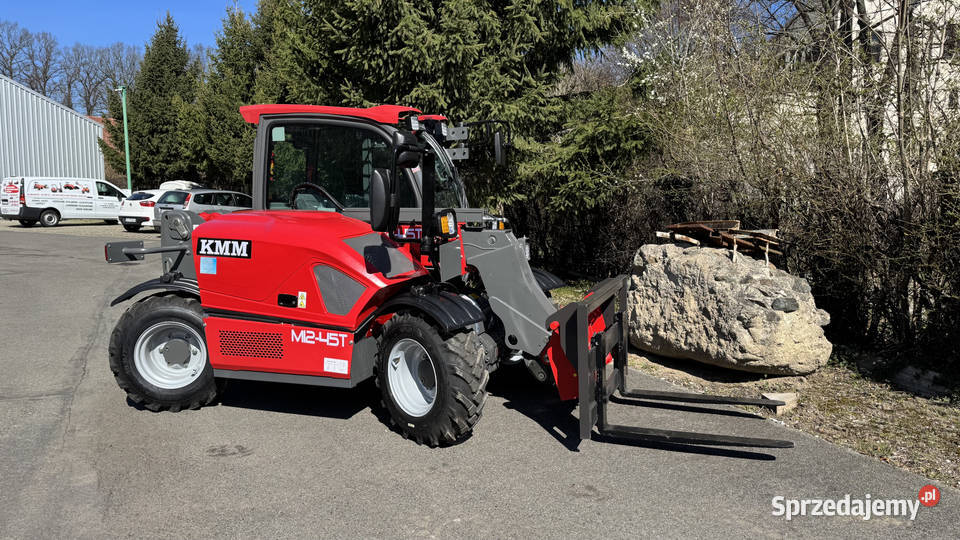 Nowa mini ładowarka teleskopowa KMM M1245T
