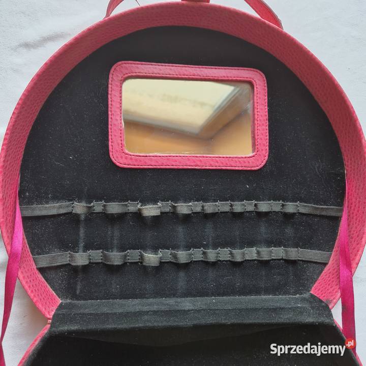 Stylowy kuferek na kosmetyki i pędzle Do ręki  Brzesko