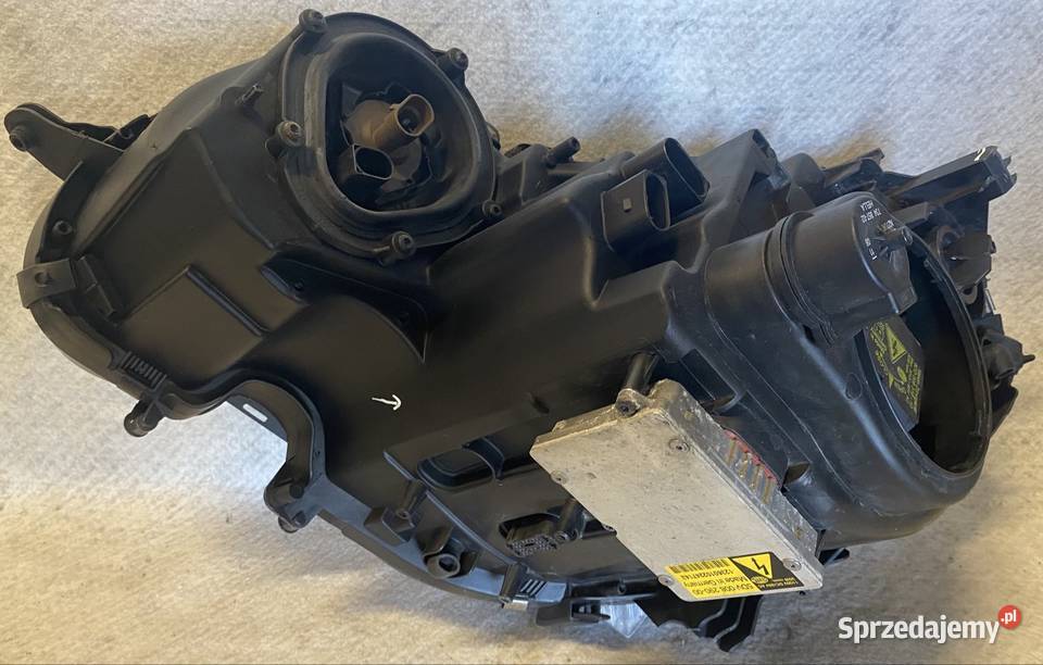 MERCEDES E KLASA W211 REFLEKTOR PRAWY BIXENON EU Jasienica sprzedam