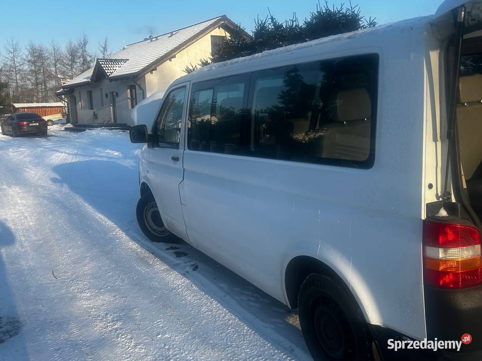 Volkswagen transporter T5 long 9 osób diesel Sadlinki