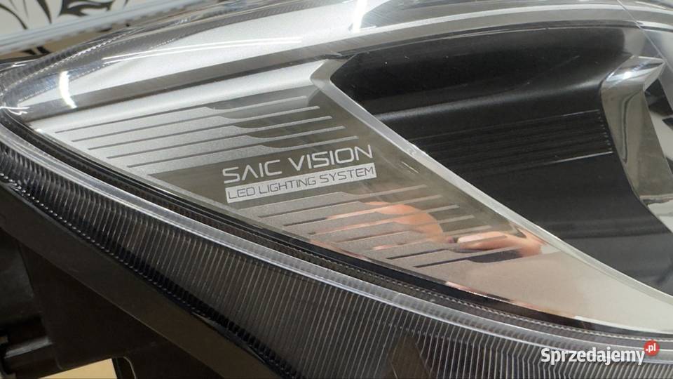 MG ZS REFLEKTORY KOMPLET IDEALNE osobowe sprzedam