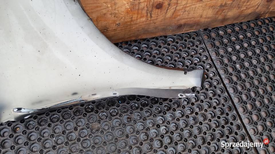 VW TOURAN I BŁOTNIK PRZÓD LEWY LA7T