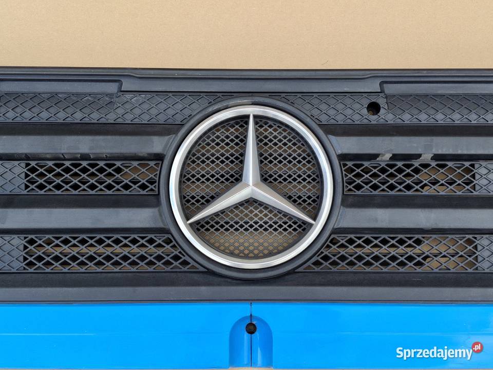 MERCEDES ATEGO GRILL ATRAPA CHŁODNICY EMBLEMAT