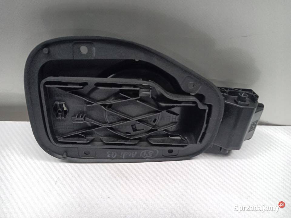 KLAPKA WLEWU PALIWA AUDI Q3 83A810593