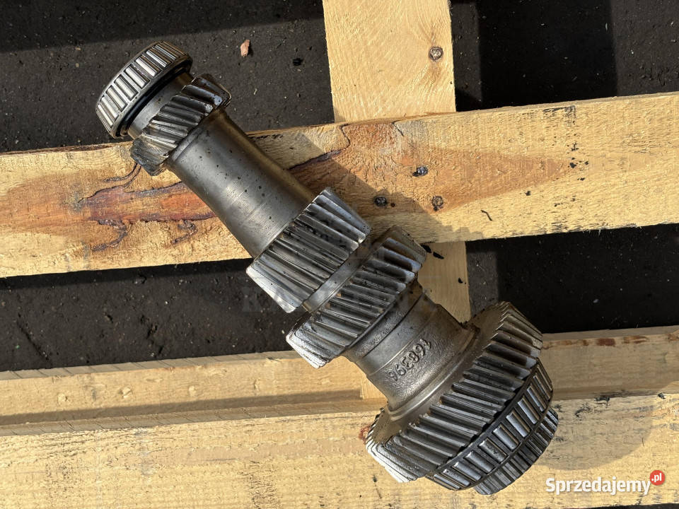 John Deere 6630 Wał napędowy Łożyska L213000 Jastrzębniki