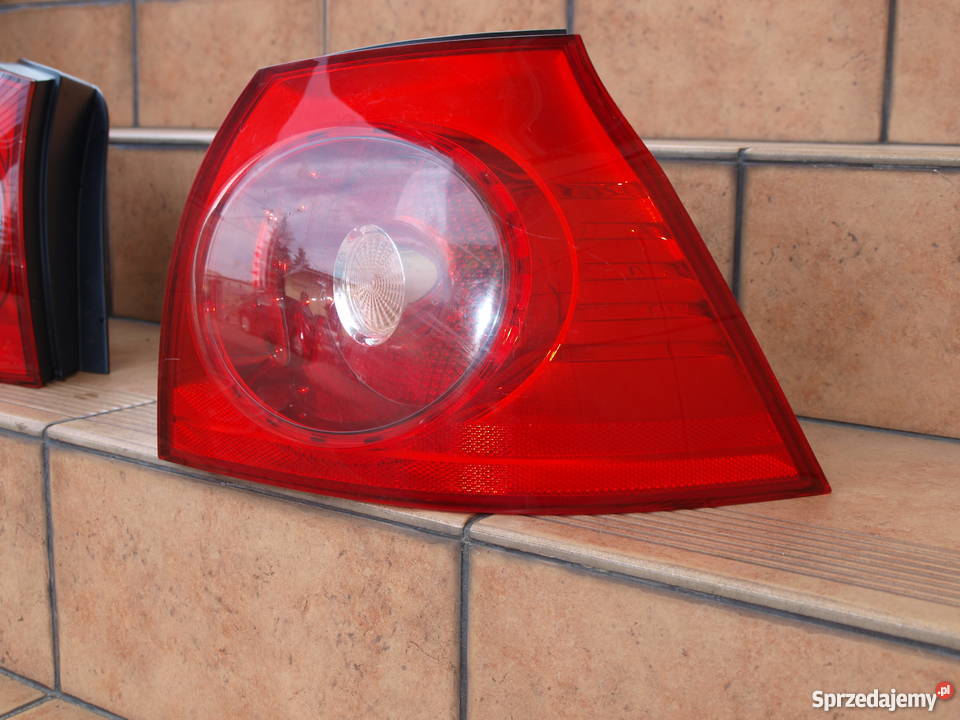 VW Golf 5 lampa tylna prawa 2003 2008r