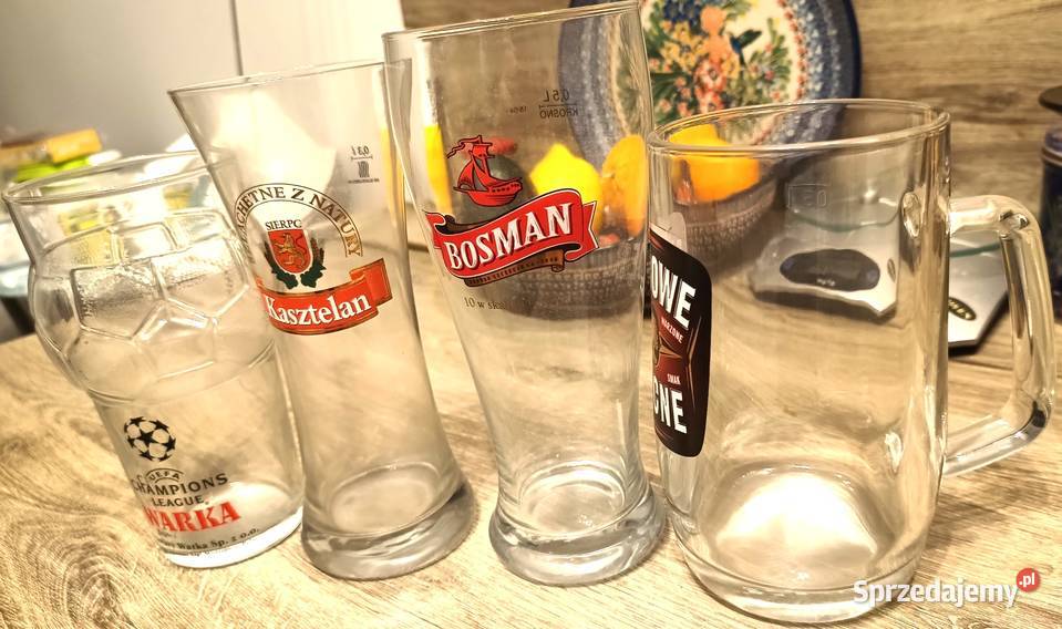 Trzy puchary i jeden kufel Wronki
