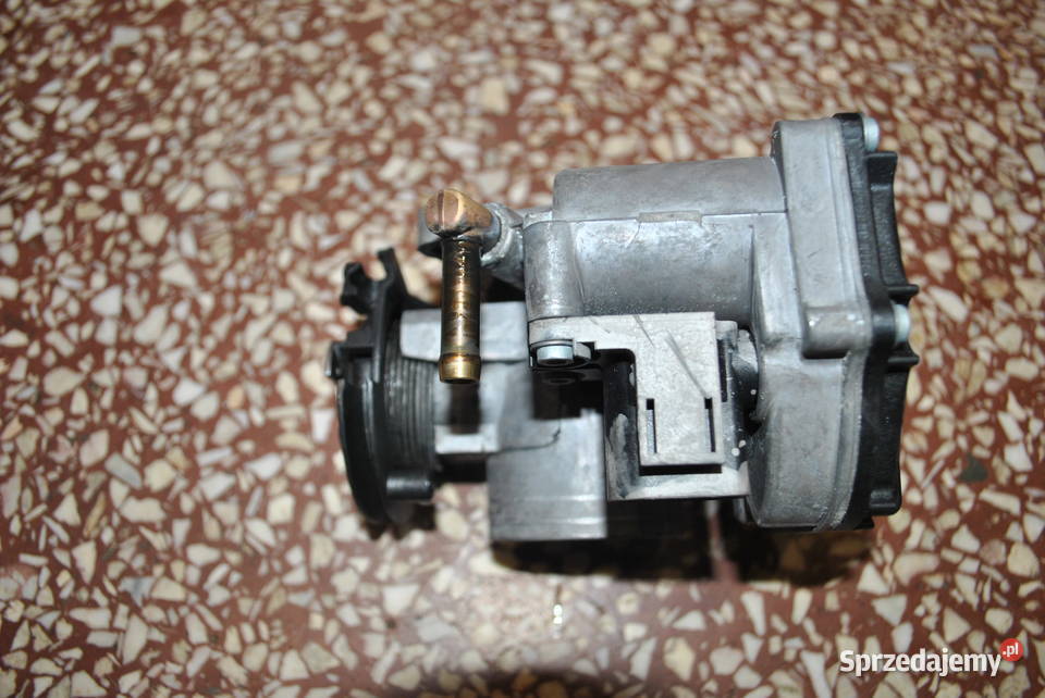 Przepustnica Golf 4 14 LUPO POLO 3 AROSA CORDOBA osobowe Poręba sprzedam