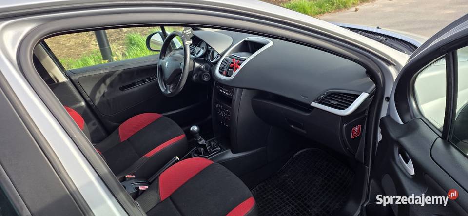 Sprzedam Peugeot 207 14 8 zaworowy benzyna Pleszew sprzedam