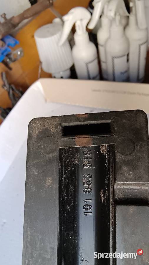 Przednia prawa listwa na błotnik VW Golf MK2 2