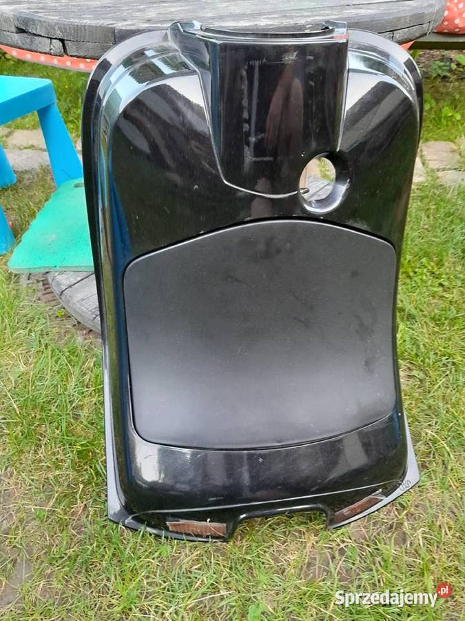 Piaggio vespa LX 125 kokpit schowek