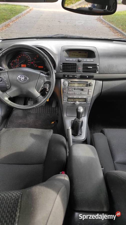 Toyota Avensis kombi 18 benzyna