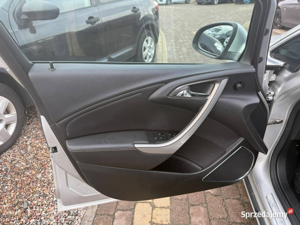 Opel Astra Opel Astra 2011 20 diesel 160 H Słupsk