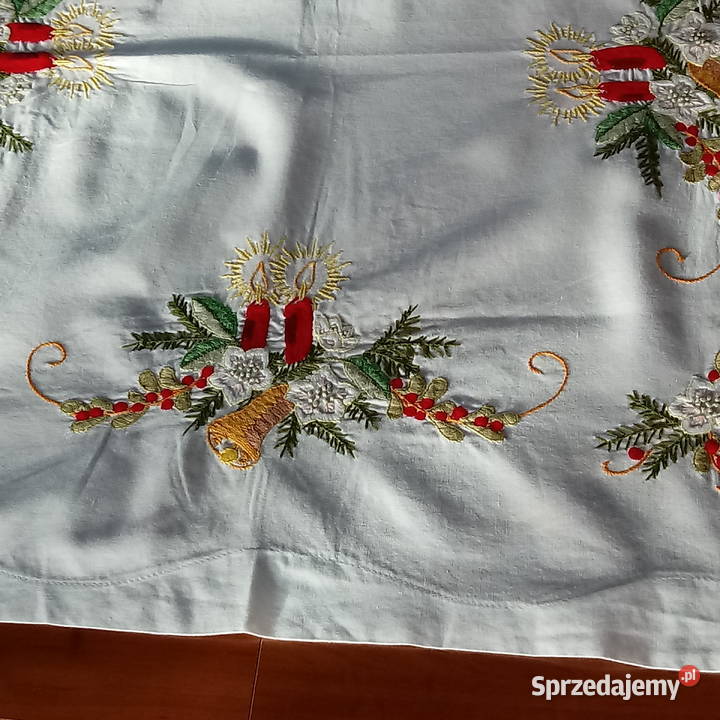 Obrus serweta świąteczna ręcznie haftowana
