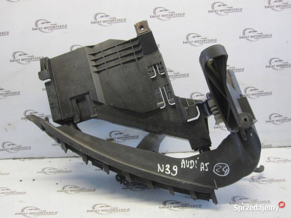 AUDI A5 8T 10r ślizg lampy prawy przód 8T0805608 osobowe Kielce