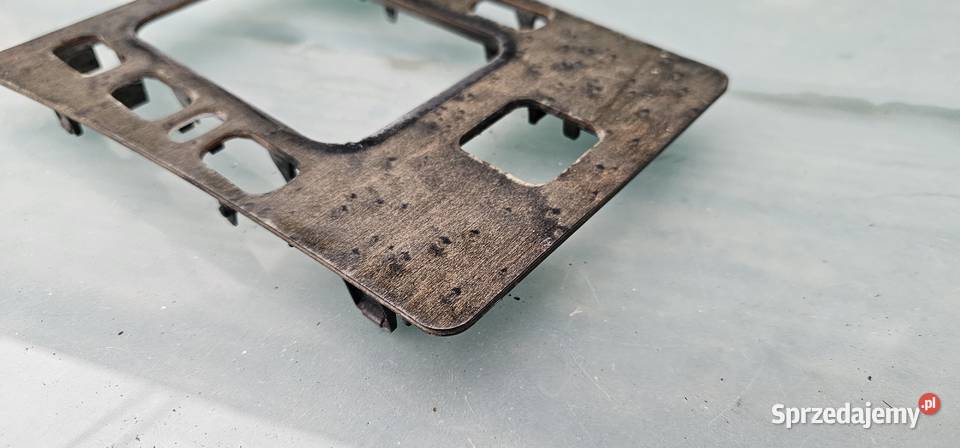 Ramka wybieraka mercedes w210 2106831708 Zbąszyń