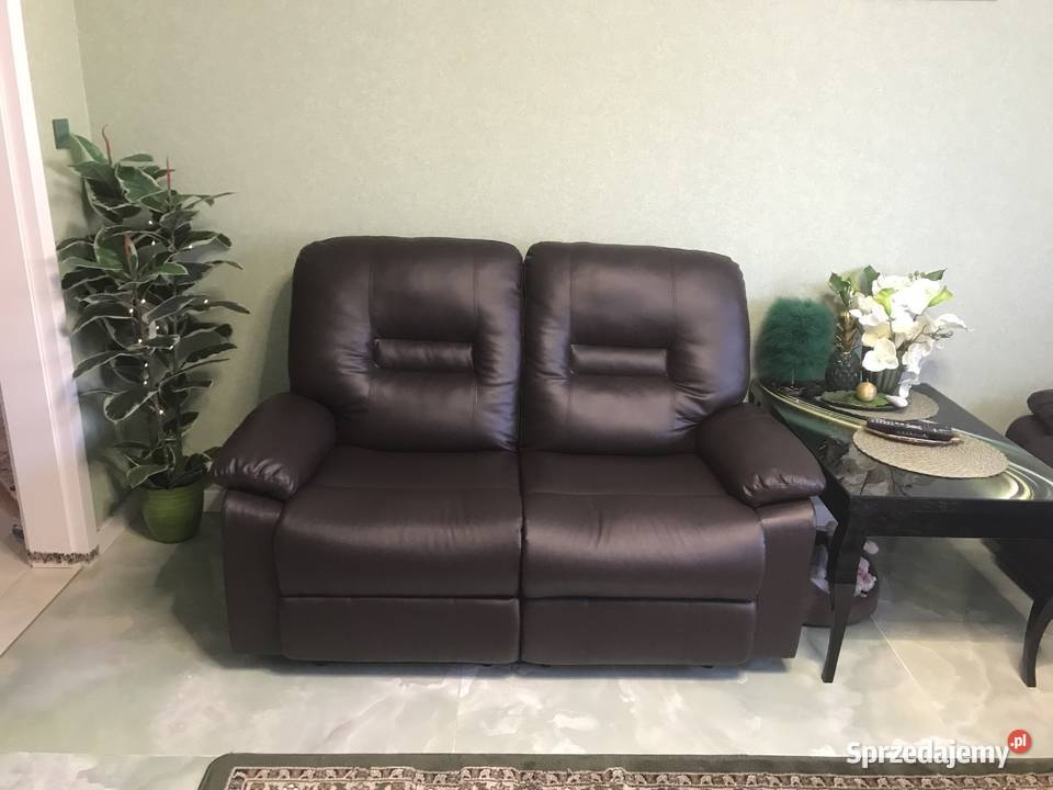Sprzedam 2 sofy 2osobowe z manualną funkcją sprzedam