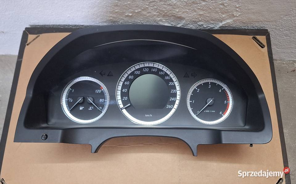 Licznik Zegary MB W204 Sandomierz