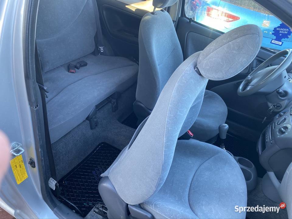 Toyota Yaris 13 benzyna benzyna