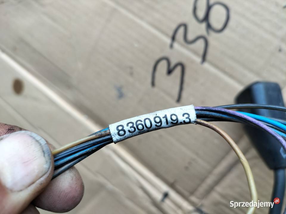 WŁĄCZNIK PRZEŁĄCZNIK WYCIERACZEK 83609193 BMW sprzedam