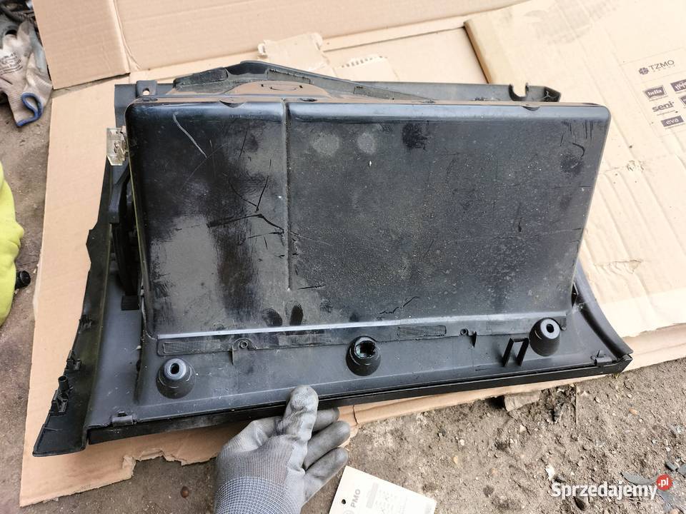 GOLF 4 MK4 SCHOWEK PASAŻERA osobowe lubelskie