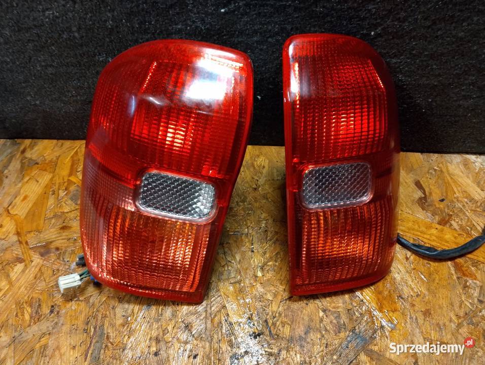 Angielskie lampy Toyota rav 4 II generacja Sawin