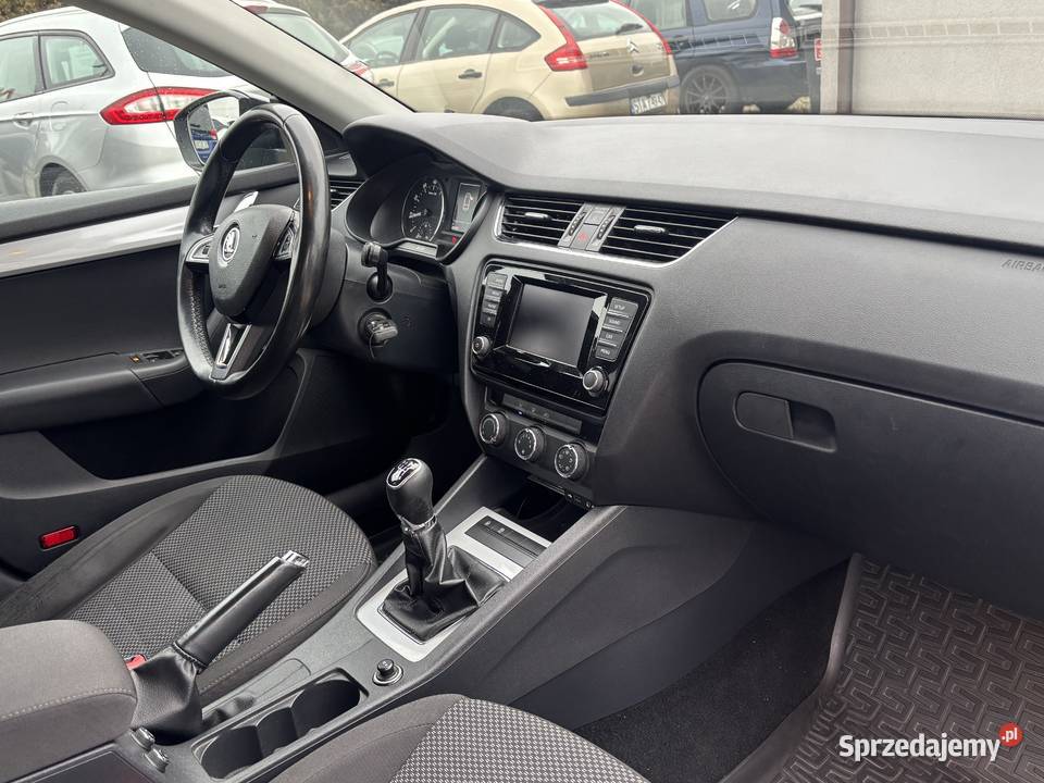 Skoda Octavia 2013r GWARANCJA 1197cm3 Paniówki