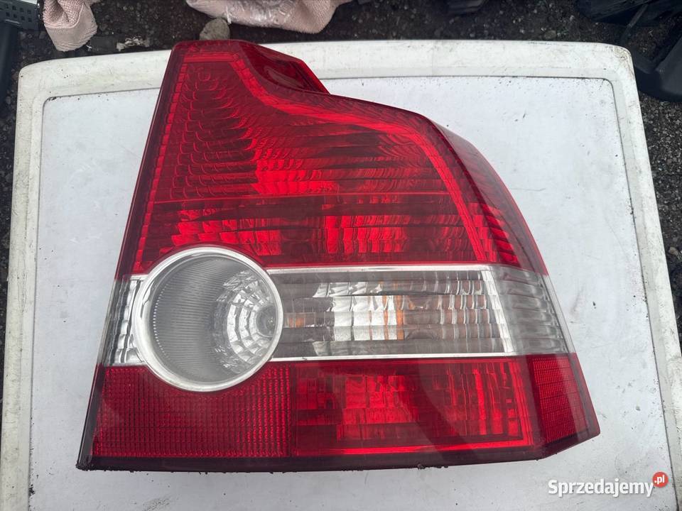 Lampa tył prawa Volvo s40 II